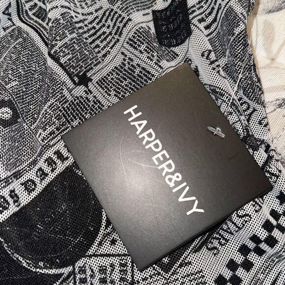 *New* Harper & Ivy Newspaper Graphic Short Sleeve Mesh Baby Tee Ladies Sz Medium - Picture 4 of 11